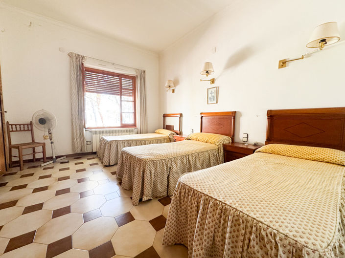 Image No.25-6 Bed Villa for sale