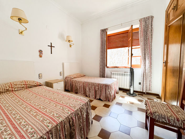 Image No.27-6 Bed Villa for sale