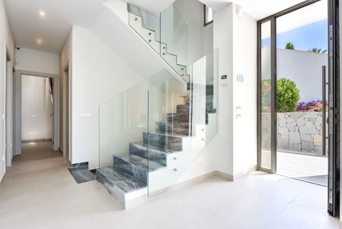 Image No.15-6 Bed Villa for sale