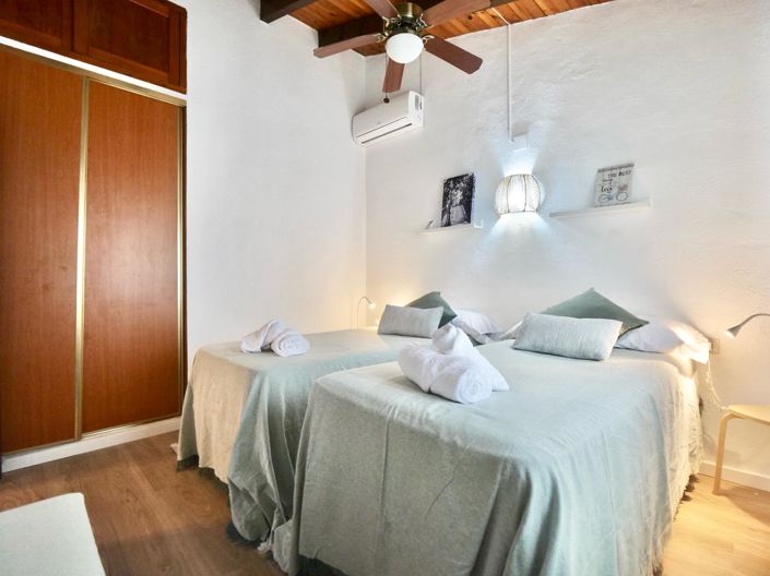 Image No.29-4 Bed Villa for sale