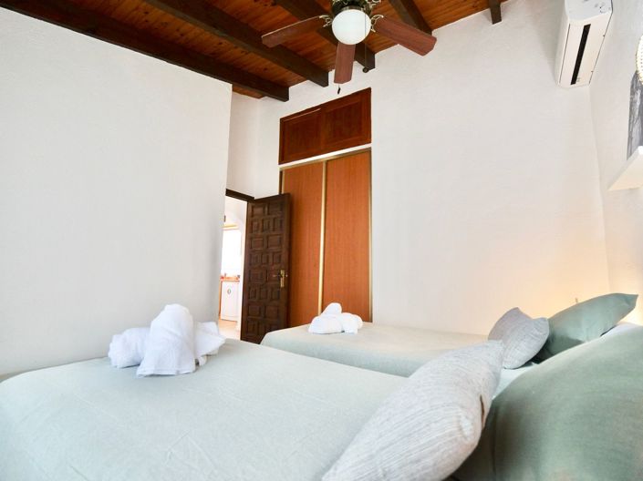 Image No.30-4 Bed Villa for sale