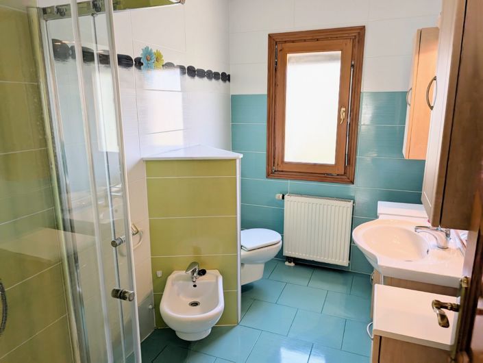 Image No.20-3 Bed Villa for sale