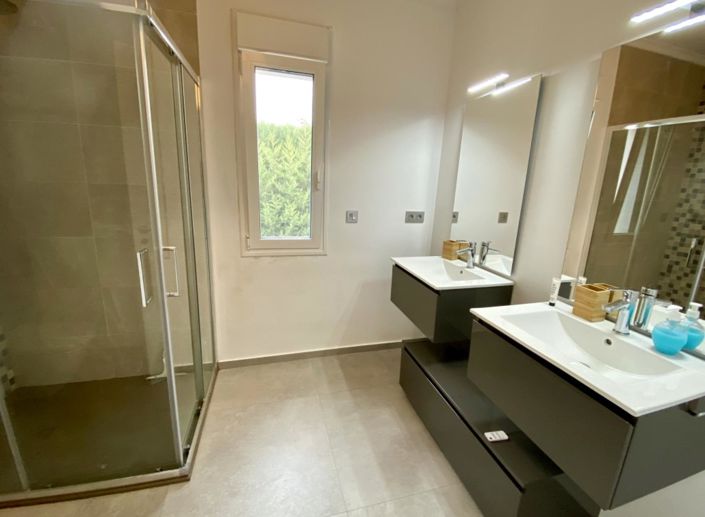 Image No.9-3 Bed Villa for sale