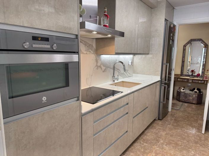 Image No.9-3 Bed Apartment for sale