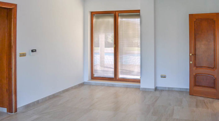 Image No.22-7 Bed Villa for sale