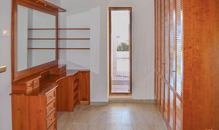 Image No.24-7 Bed Villa for sale