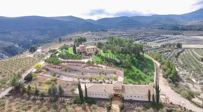 Image No.34-7 Bed Villa for sale