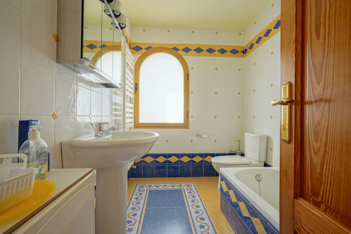 Image No.27-5 Bed Villa for sale