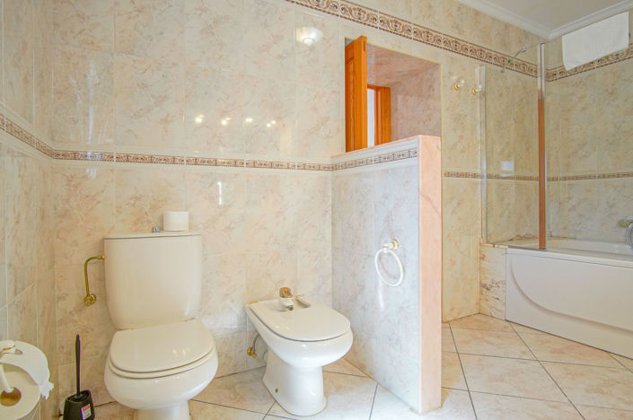 Image No.30-8 Bed Villa for sale