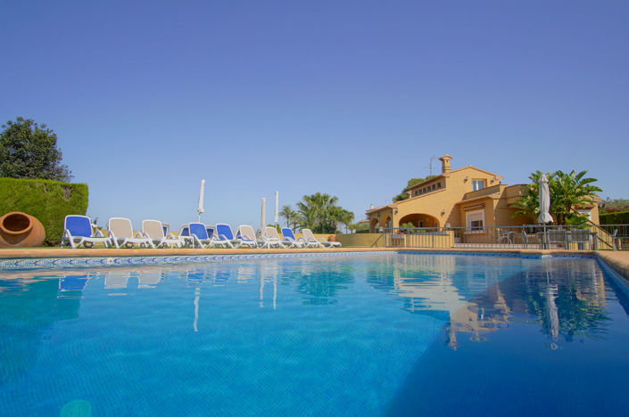 Image No.5-8 Bed Villa for sale