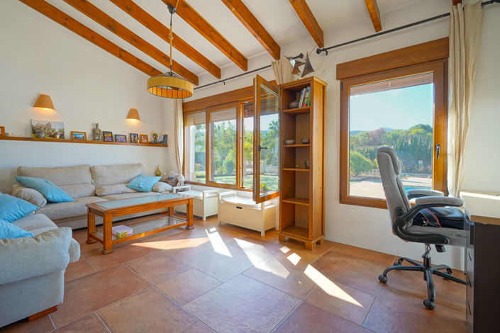 Image No.12-3 Bed Villa for sale