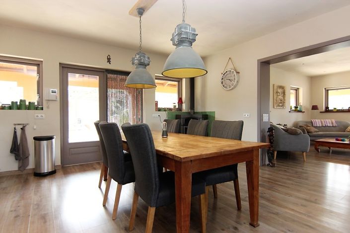 Image No.7-5 Bed Villa for sale