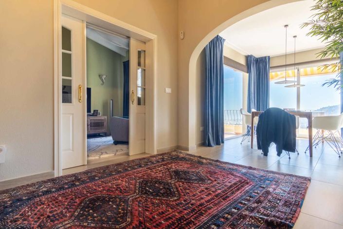 Image No.48-5 Bed Villa for sale