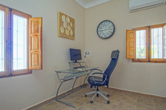 Image No.40-Villa de 8 chambres à vendre à La Nucía