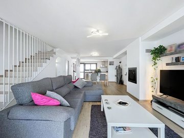 g77iuh7if4qiohbqca8eq