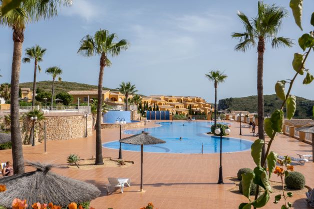 Image No.33-2 Bed Apartment for sale