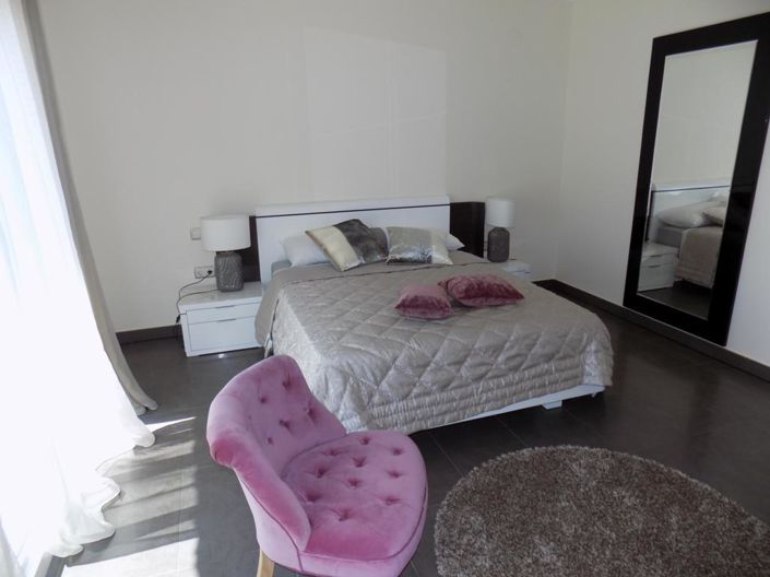 Image No.8-4 Bed Villa for sale