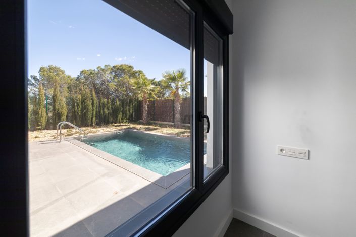 Image No.8-3 Bed Villa for sale