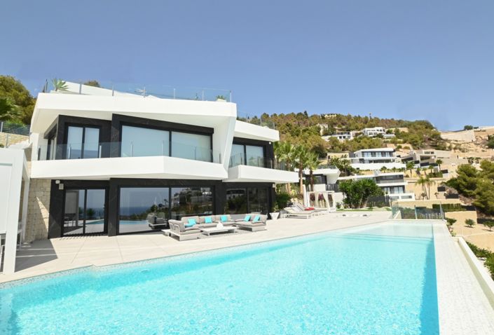 Image No.15-5 Bed Villa for sale