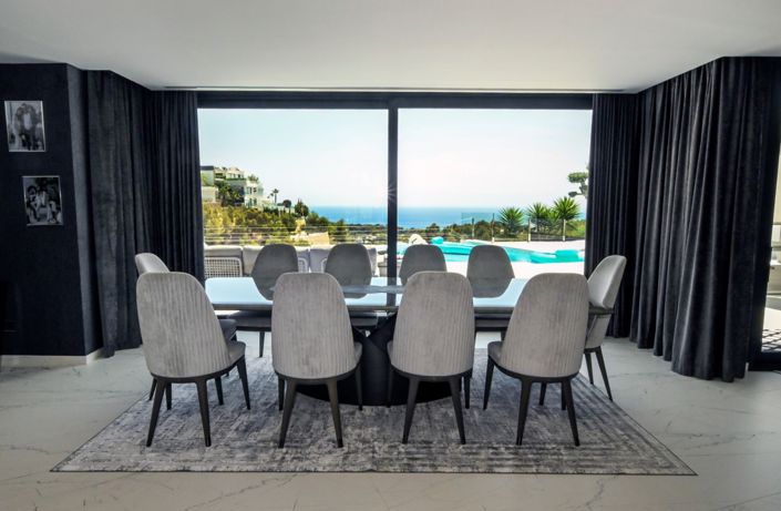 Image No.2-5 Bed Villa for sale