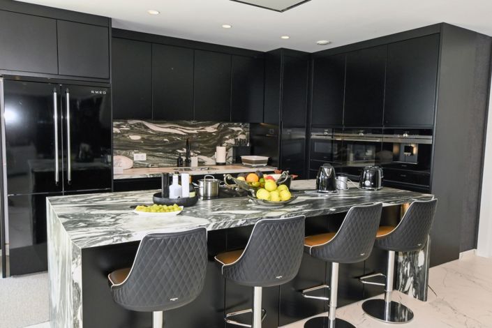 Image No.3-5 Bed Villa for sale