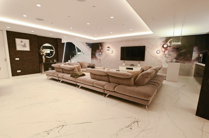 Image No.42-5 Bed Villa for sale