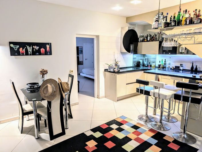 Image No.19-3 Bed Villa for sale