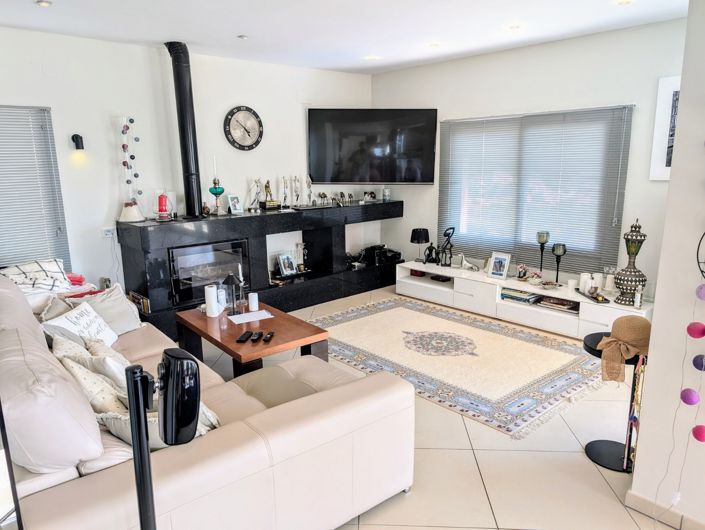 Image No.5-3 Bed Villa for sale