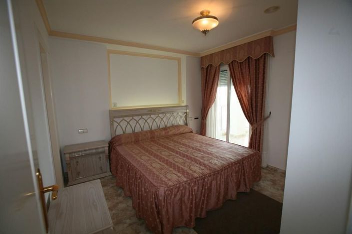 Image No.14-3 Bed Apartment for sale