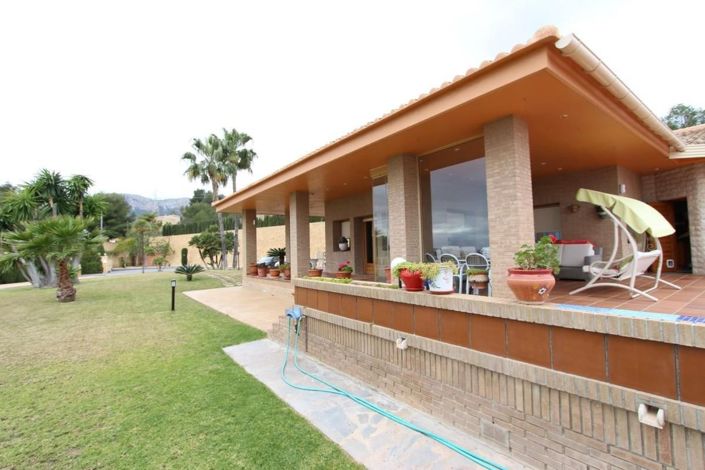 Image No.3-Villa de 5 chambres à vendre à Calpe