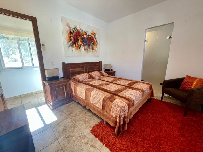 Image No.28-3 Bed Villa for sale