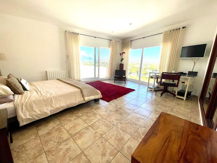 Image No.42-3 Bed Villa for sale