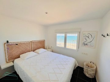 gyeyaqt7wt4ufv2sv2v86