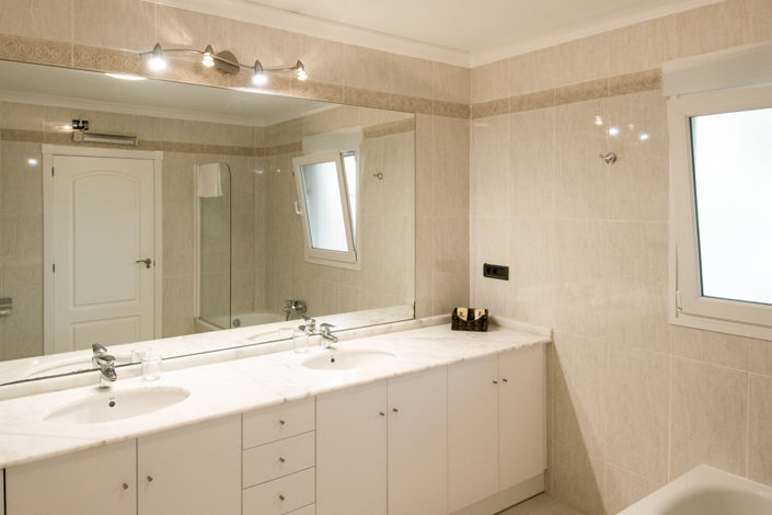 Image No.11-1 Bed Apartment for sale