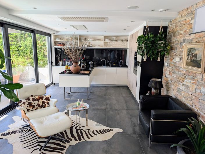 Image No.16-Villa for sale