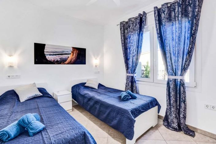 Image No.17-3 Bed Villa for sale