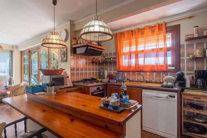 Image No.14-5 Bed Villa for sale