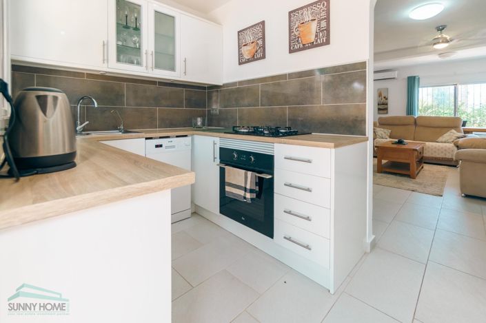 Image No.4-2 Bed Villa for sale