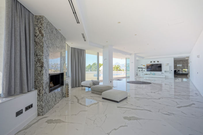 Image No.11-7 Bed Villa for sale