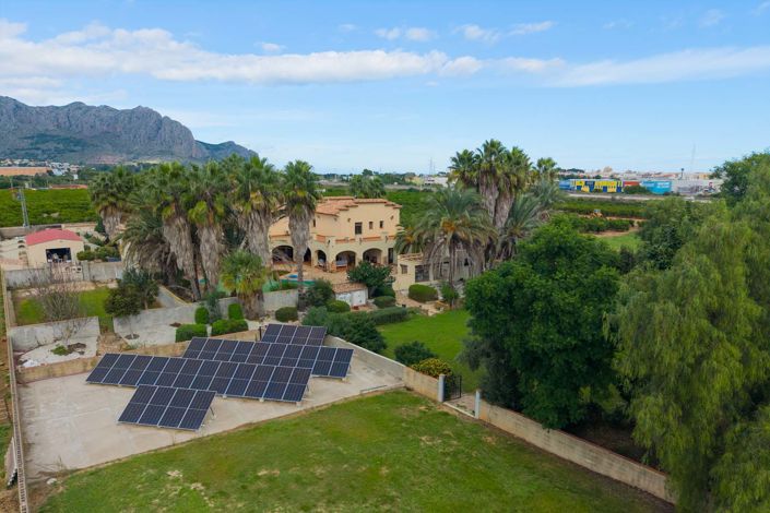 Image No.3-Villa de 5 chambres à vendre à Ondara