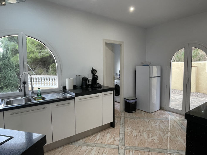 Image No.11-4 Bed Villa for sale