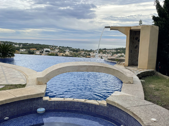 Image No.42-4 Bed Villa for sale