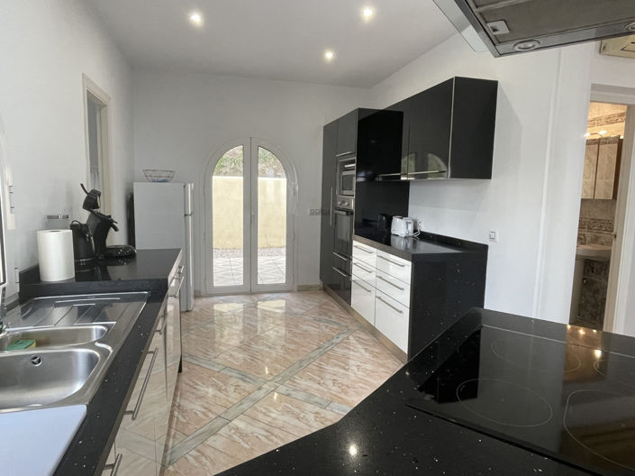 Image No.7-4 Bed Villa for sale