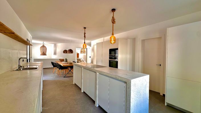 Image No.26-4 Bed Villa for sale