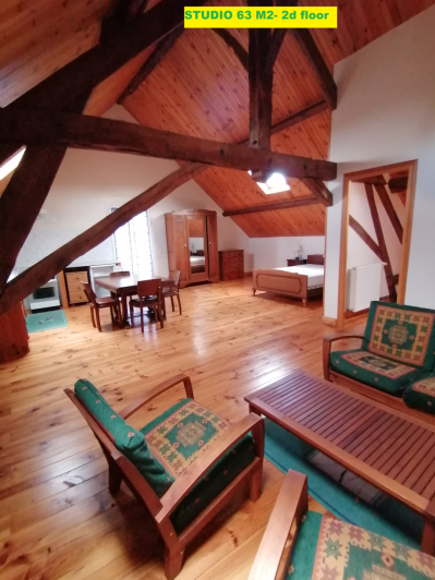 Image No.2-Propriété de pays de 7 chambres à vendre à Fursac