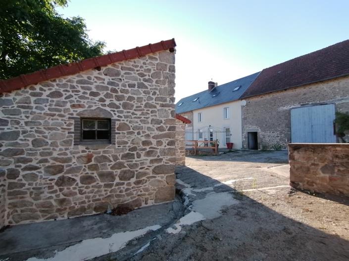 Image No.17-Propriété de pays de 7 chambres à vendre à Fursac