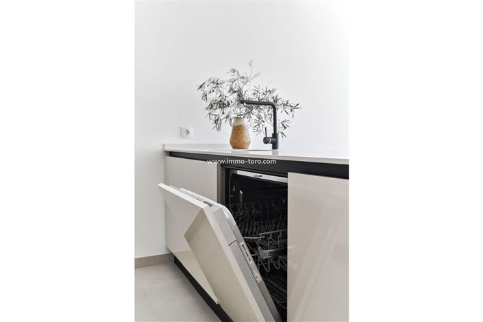 Image No.19-2 Bed Apartment for sale