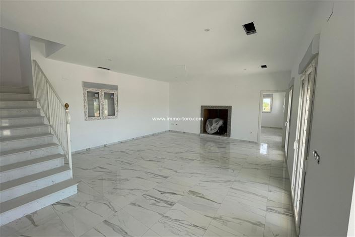 Image No.2-Villa de 6 chambres à vendre à Pinoso