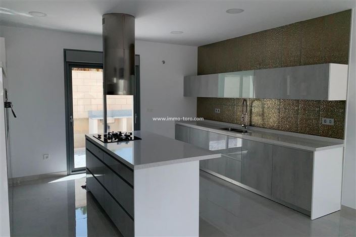 Image No.8-4 Bed Villa for sale