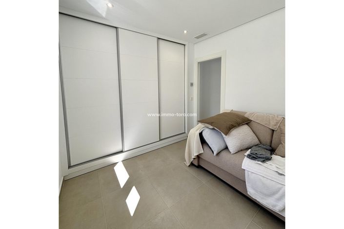 Image No.23-3 Bed Villa for sale